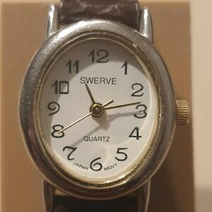 🦋10/$20🦋 Swerve Silver/White Leather Women's Watch